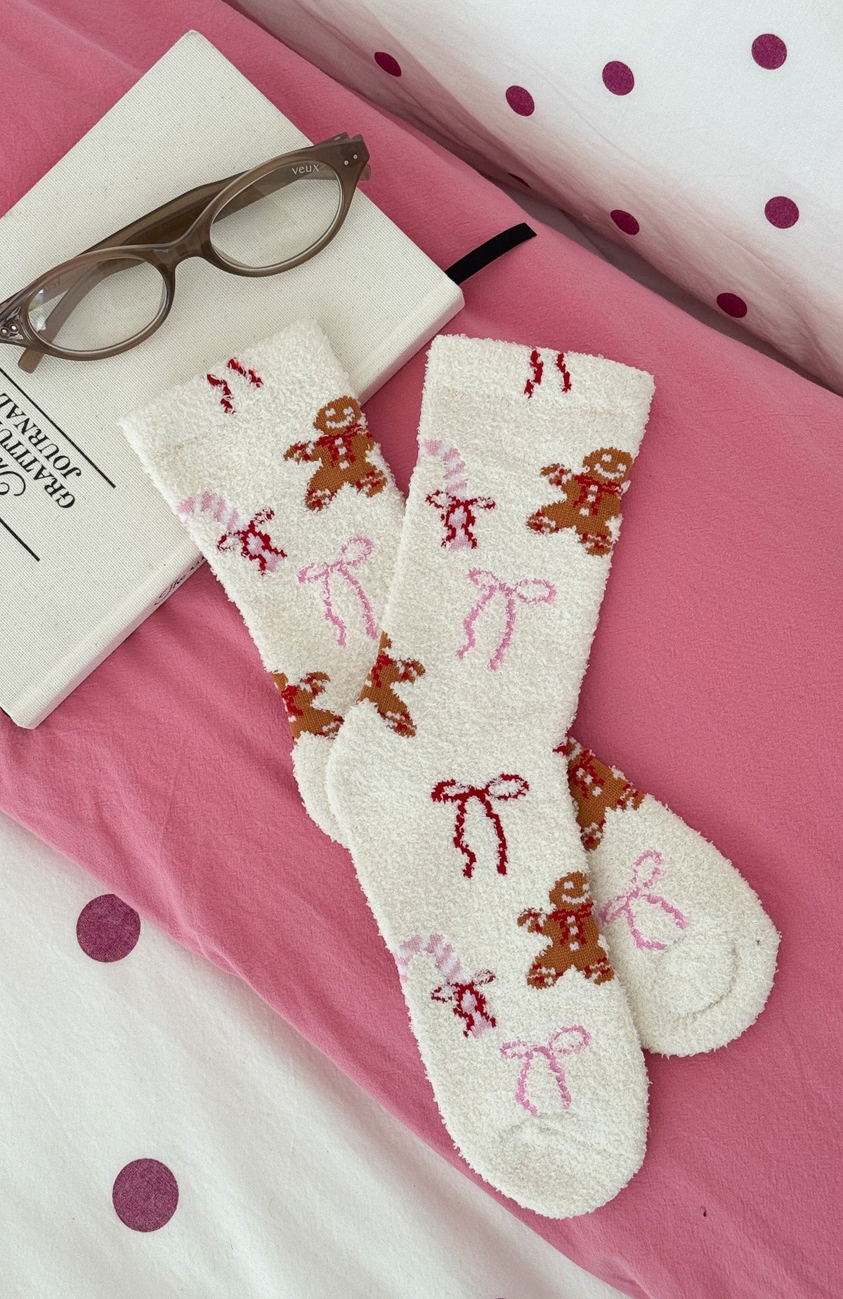 Arthur Fluffy Socks Gingerbread Candy